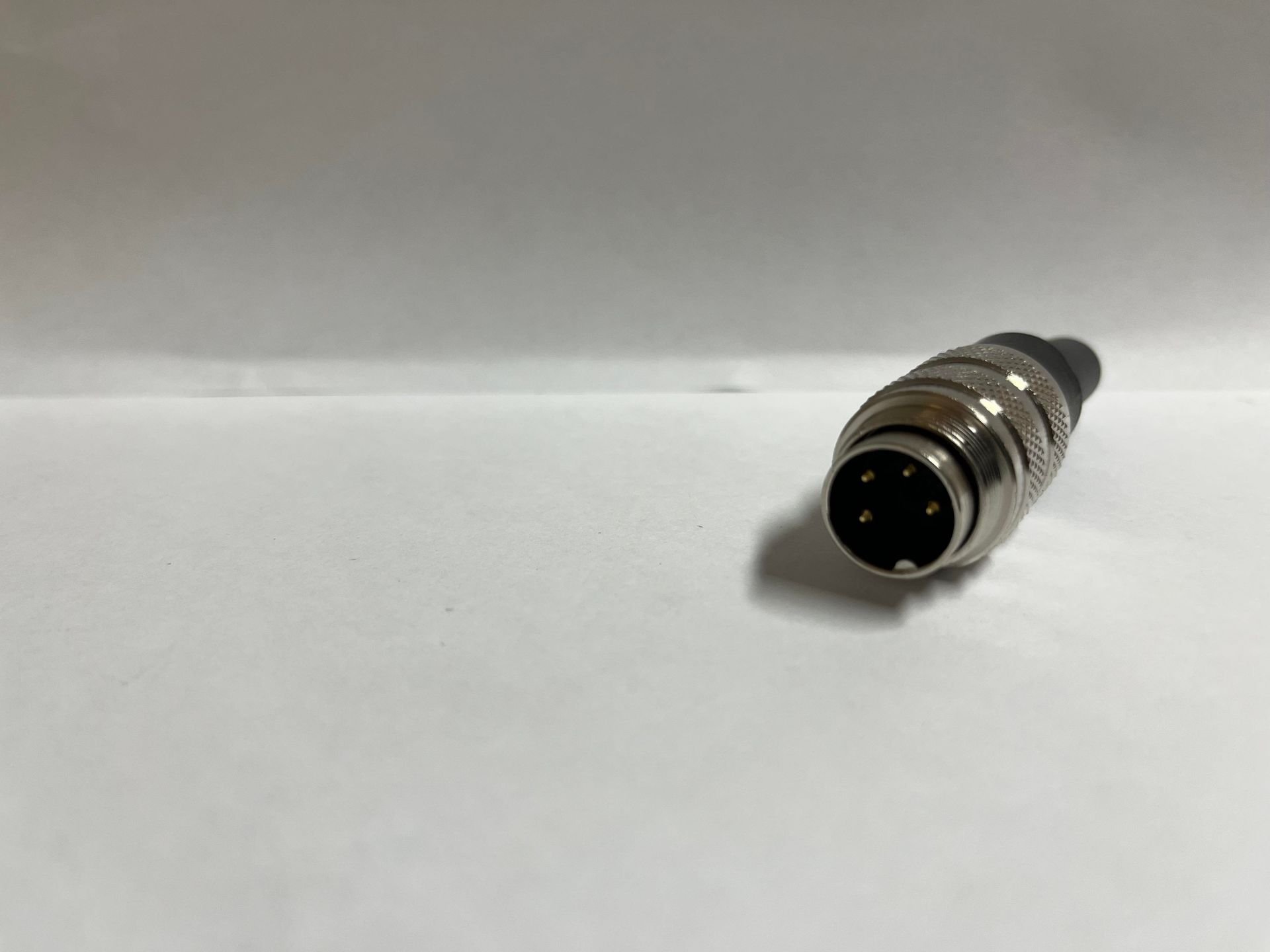 Maojwei - J09F-4A 4 Pin Seyyar Erkek Konnektör