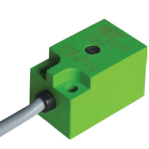 Isıso IPN8-B17-E3 Kübik Tip Endüktif Sensör