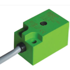 Isıso IPN8-B17-E3 Kübik Tip Endüktif Sensör